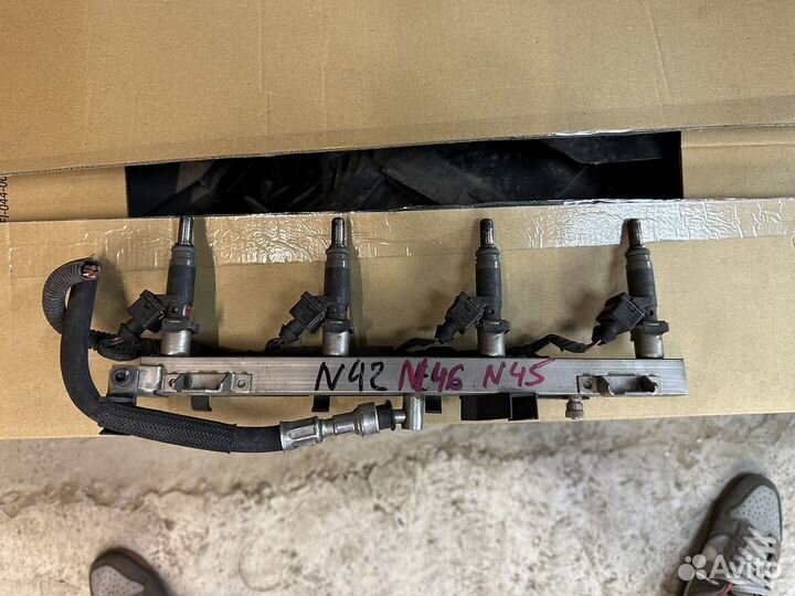 Топливная рампа с форсунками бмв е90