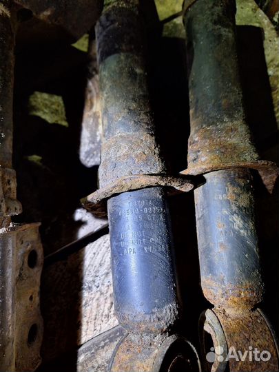 Стойки, передние, задние тойта коробка 120