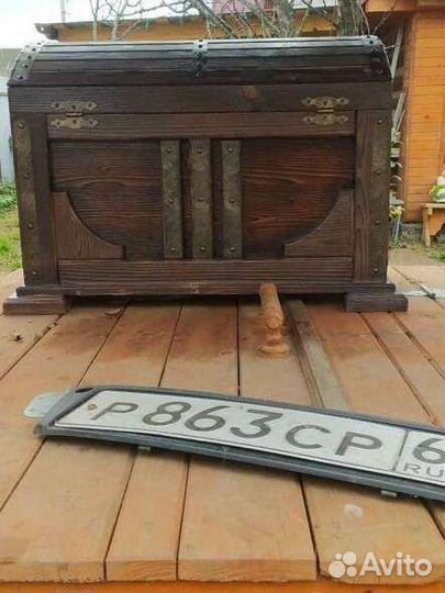 Сундук деревянный