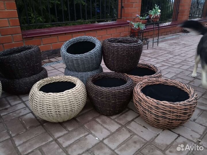 Кашпо, лежанки для животных