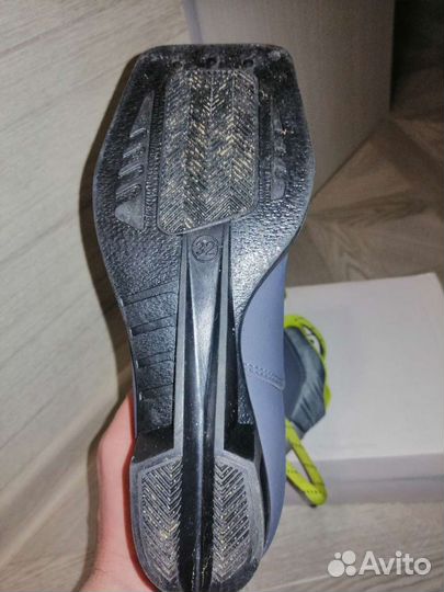 Лыжные ботинки