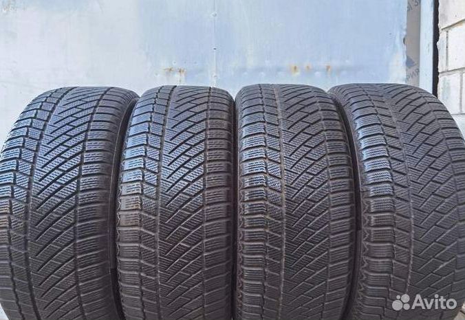Continental ContiVikingContact 6 245/50 R18 104T