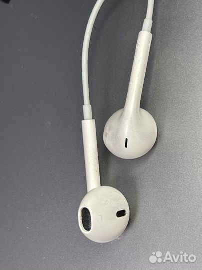 Наушники earpods