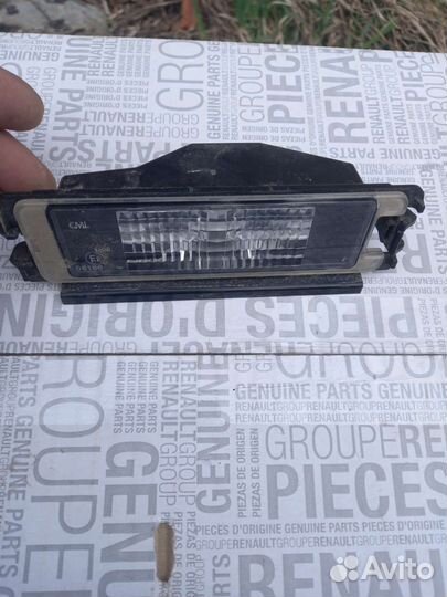 Панель от магнитолы на Renault
