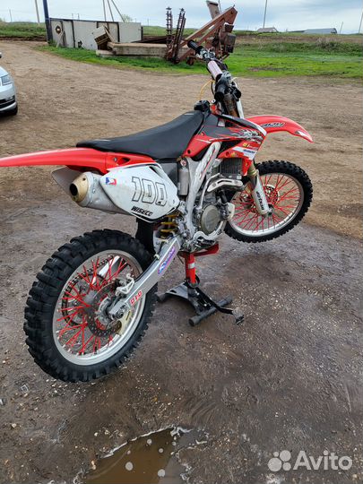 Мотоцикл honda CRF 450 R