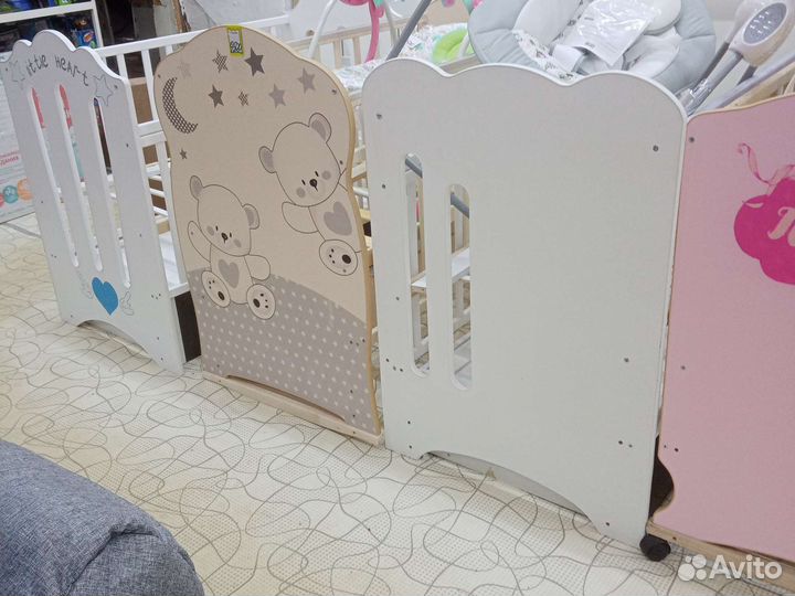 Детская кроватка