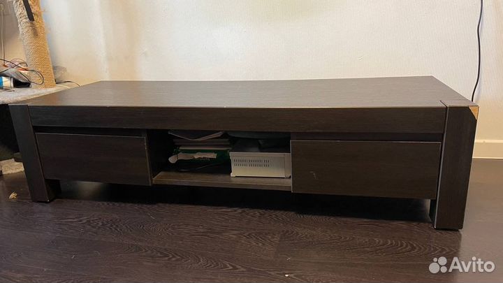 Тумба под телевизор