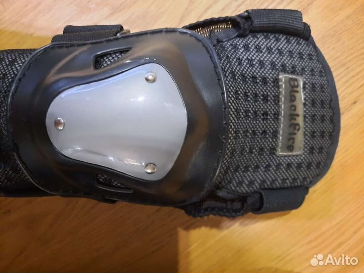 Налокотники Black fire новые