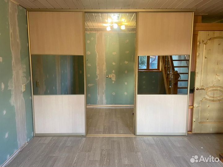 Двери-купе с зекралом