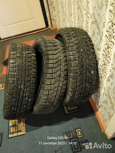Dunlop SP Winter Ice 02 175/70 R14