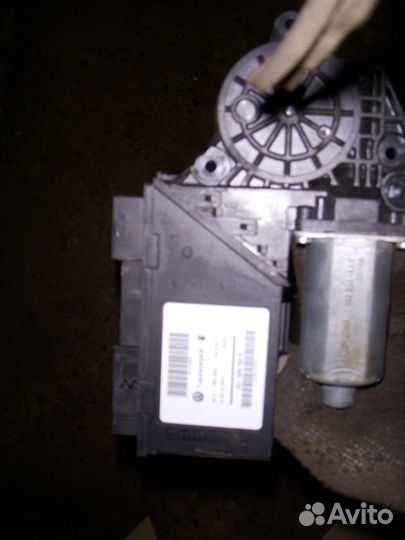 Механизм стеклоподьемников моторчик таурег2 nf