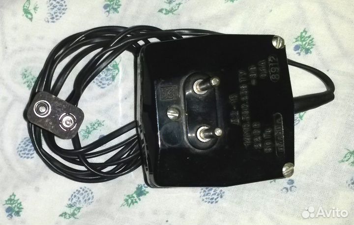 Адаптер 200В пер на 9В пост под разъем крона