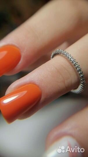 Педикюр с покрытием лаком