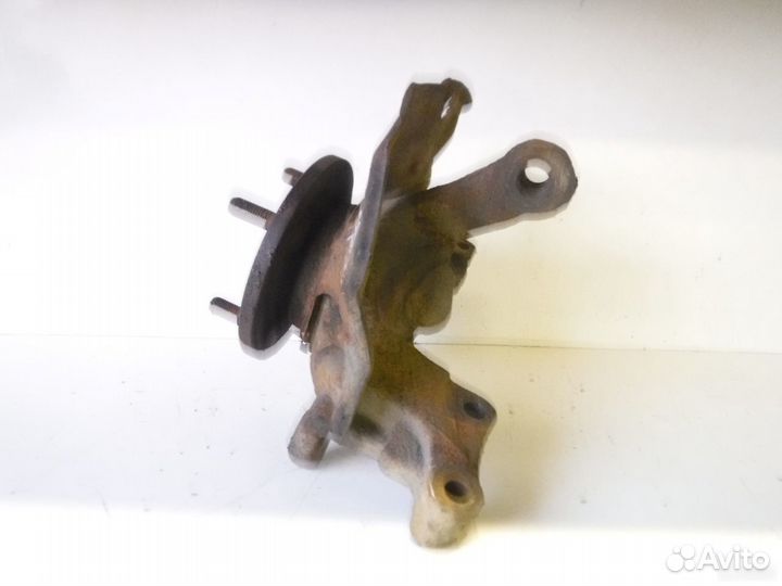 Кулак поворотный передний правый Kia Sephia 2