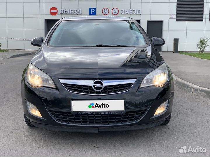 Opel Astra 1.4 МТ, 2011, 167 000 км