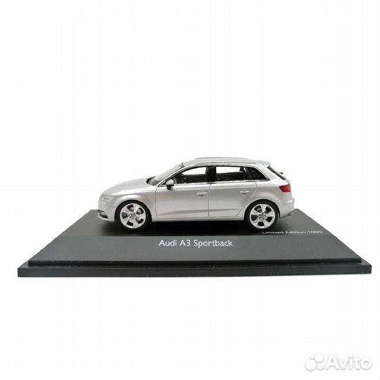 Модель автомобиля Schuco Audi A3 Sportback1:43