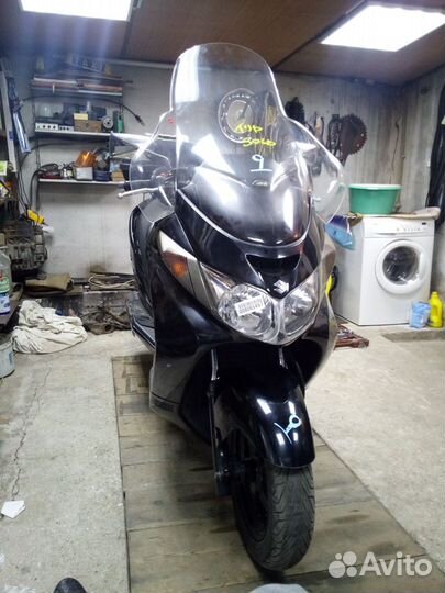 Макси скутер Сузуки Скай Вей 400 Тайпэс 2003