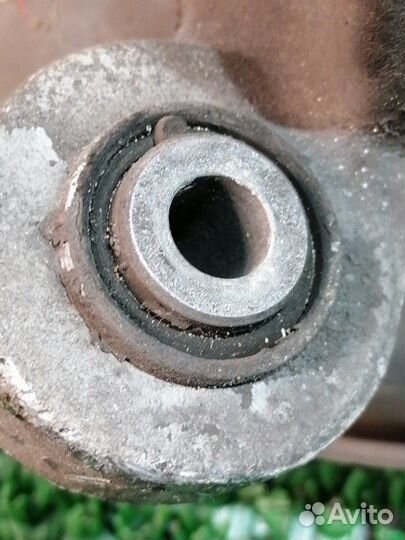 Ступица задняя правая Volvo V70 SW65