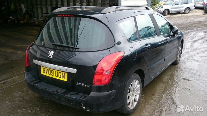 Разбор на запчасти Peugeot 308