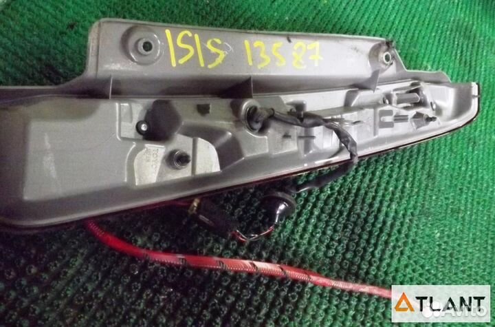 Стоп задний левый toyota isis