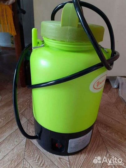 Опрыскиватель садовый аккумуляторный новый