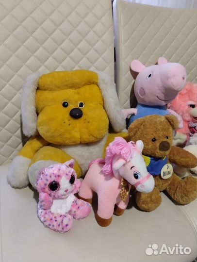 Игрушки мягкие, много
