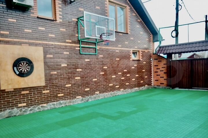 Дом 140 м² на участке 9,5 сот.