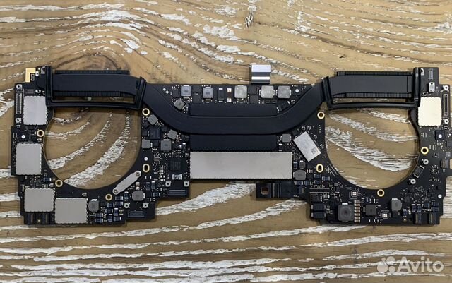 Плата Macbook Pro A1706 13