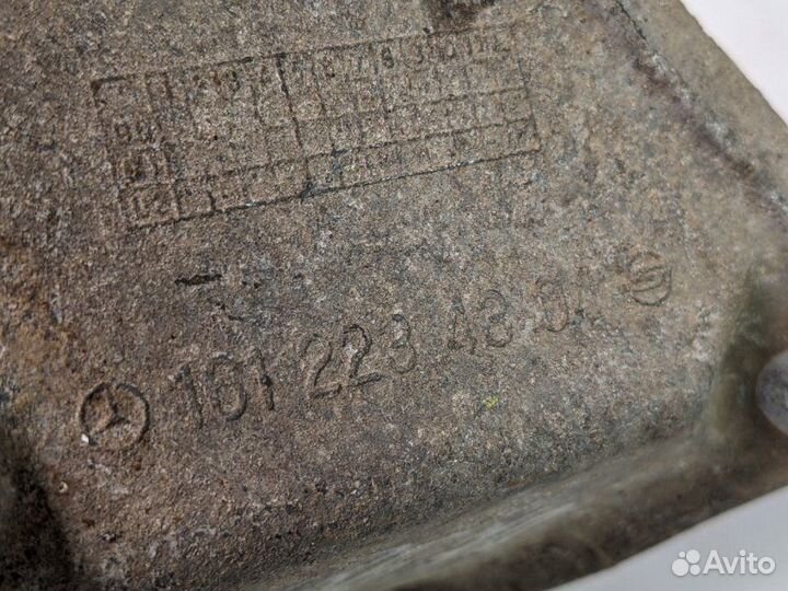 Кронштейн опоры двигателя Тагаз Tager MB M161 2.3