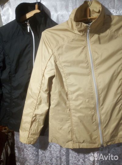 Ветровка женская