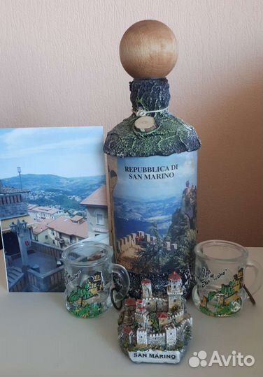 Бутылка Сан-Марино в наборе