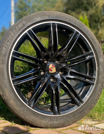 Литые диски на Porsche