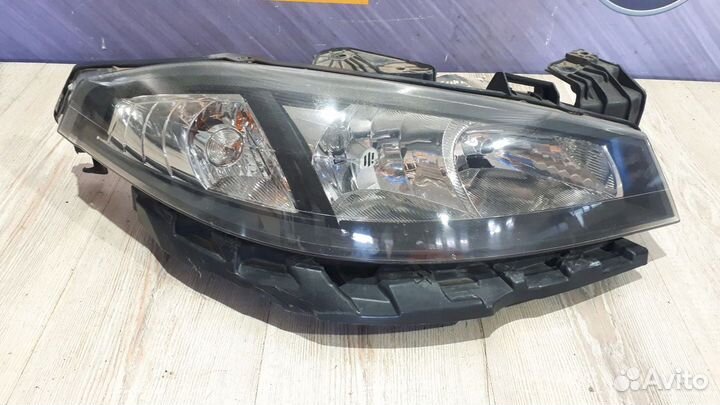 Фара Renault laguna 2 Прав