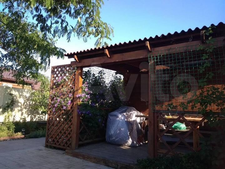 Дом 15 м² на участке 10 сот.