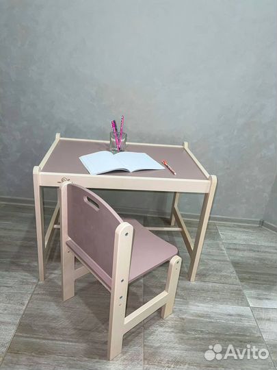 Столик и стульчик для детей деревянные (новый)