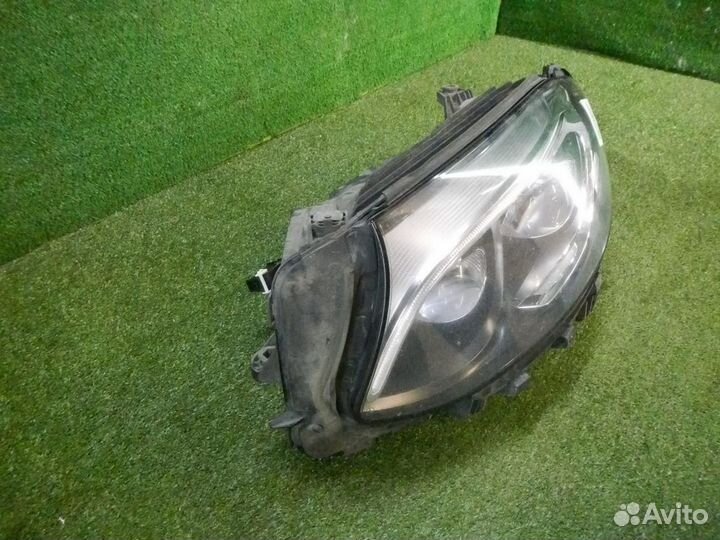 Фара левая Mercedes-Benz GLC