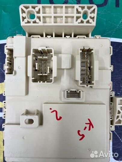 Блок предохранителей салонный Kia Carnival 3 2.2