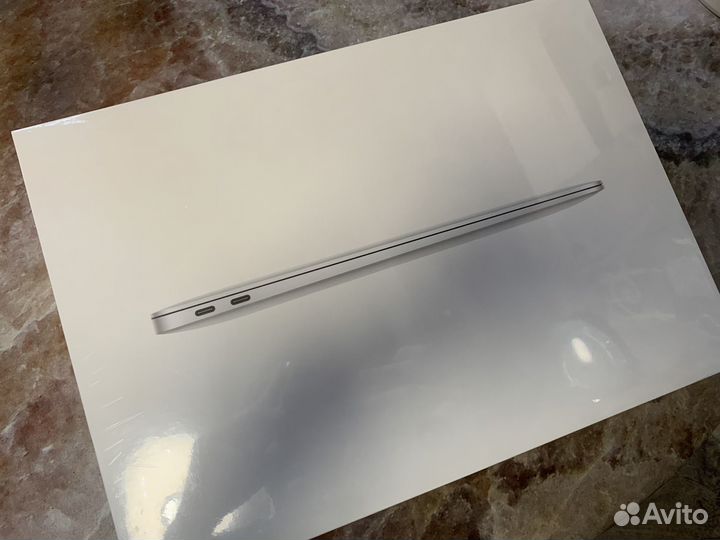 Ноутбук macbook air 13 m1 2020 8 / 256 silver