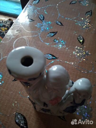 Фарфоровая статуэтка