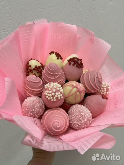 Клубника в шоколаде, мужские и сладкие букеты