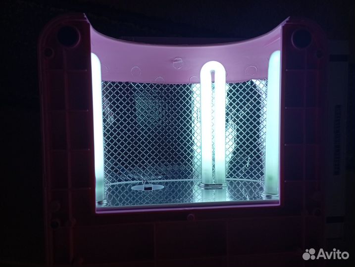 Лампа для сушки ногтей