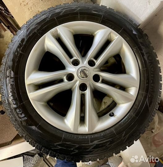 R17 Yokohama Ice Guard Stud IG55 215/60, PCD 5x114.3 DIA 60.1