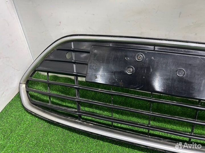 Решетка в бампер Ford Mondeo Iv 2011