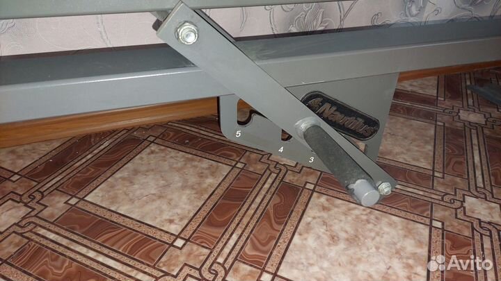 Наклонная скамья для жима