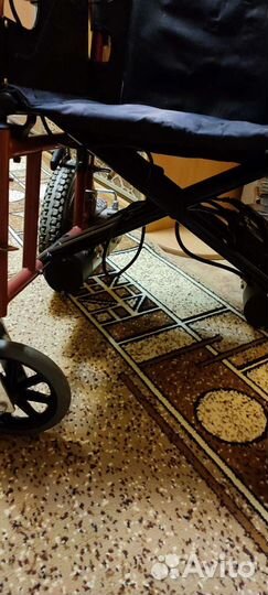 Инвалидная коляска с электроприводом