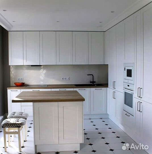 Кухонный гарнитур угловой