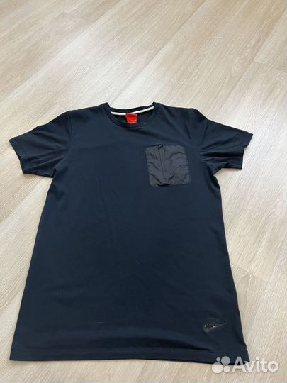 Футболка Nike Tech