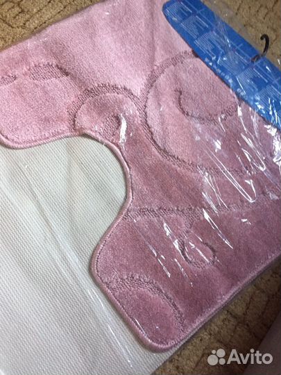 Коврик для ванны и туалета