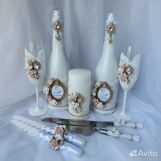 Свадебные бутылки и бокалы