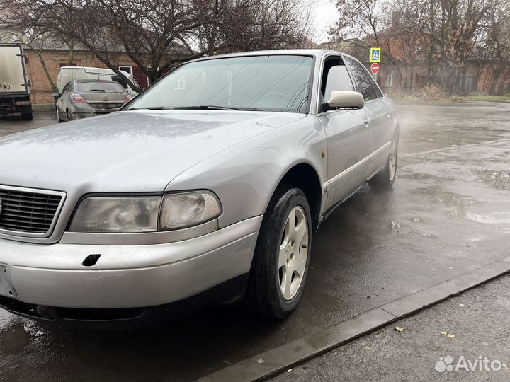 Audi A8 4.2 AT, 1997, 350 000 км